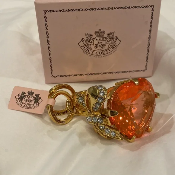 NWT Juicy couture large heart and bow engagement ring keychain - Picture 3 of 10